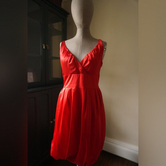 🌹 Joseph Ribkoff Red Satin Bubble Hem Cocktail Dress - US 6 🌹 - Picture 1 of 6